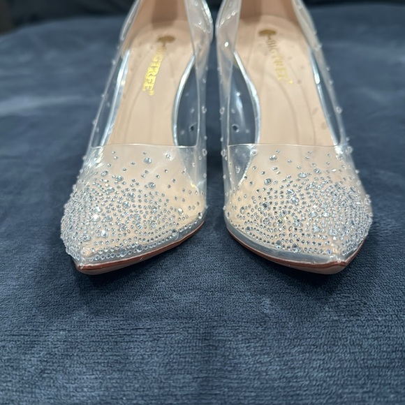 Cinderella clear heels - Picture 7 of 11